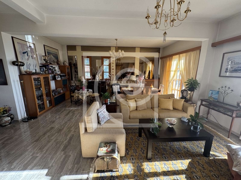 property-img